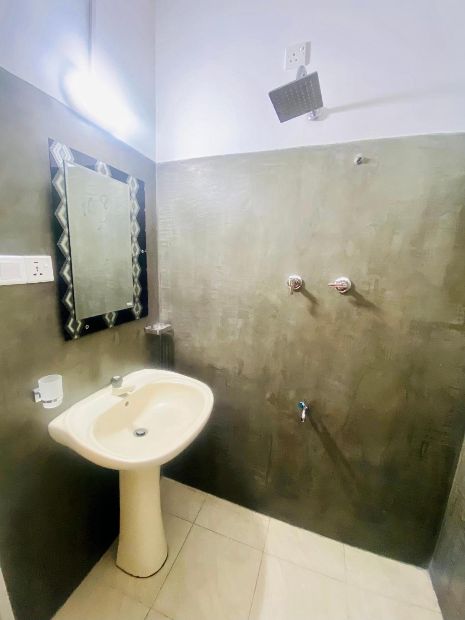 Jungle Beach Inn Unawatuna Kültér fotó